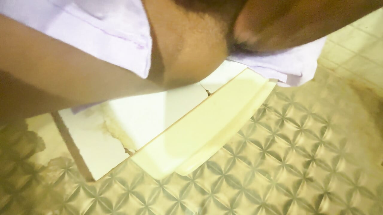 Desi seks transseksualny z łazienką