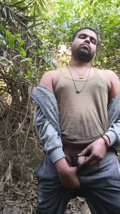 HORNY forest peeing | Clip 1