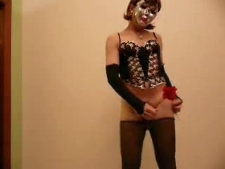 Tranny in masker