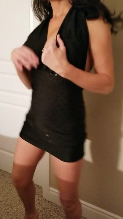 Hot hotwife