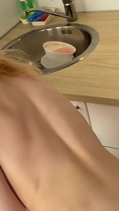 Blonde Classmate Prefered Sex Over Studying Together