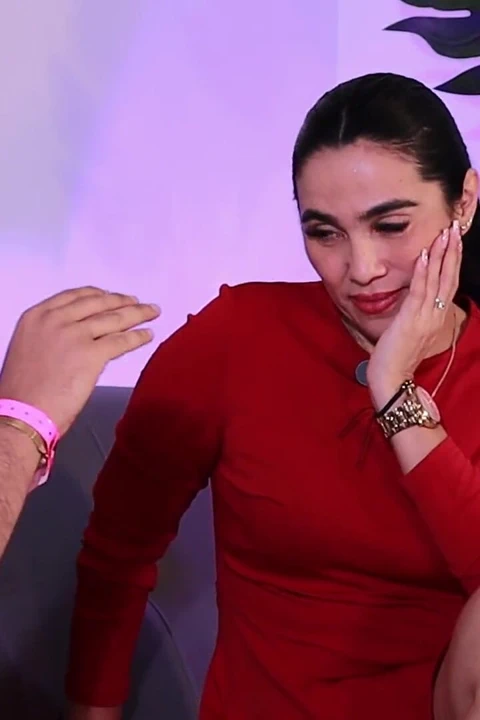 莎拉-布莱克（sarah Black）揭示了熟女成人内容创作者的生活