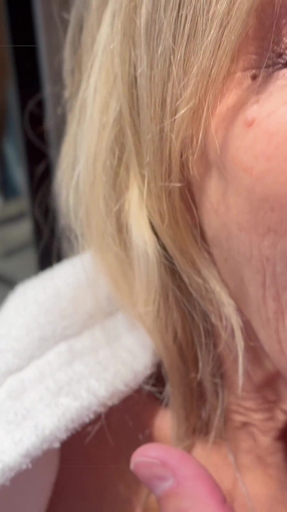 Geile GILF Wordt Geneukt Op De Gootsteen in Spanje.