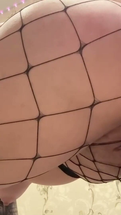 She Fills Her Ass With a Massive Toy | Clip 1