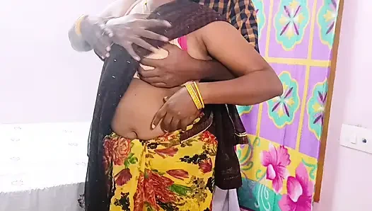 Hintli kadın kocasını sikiyor Telugu edepsizce konuşuyor.