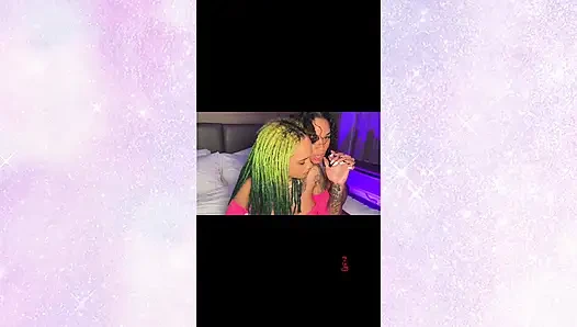 Musa phoenix musa phoenix dientot habis-habisan sama besar pria kulit hitam sampai matanya merem melek