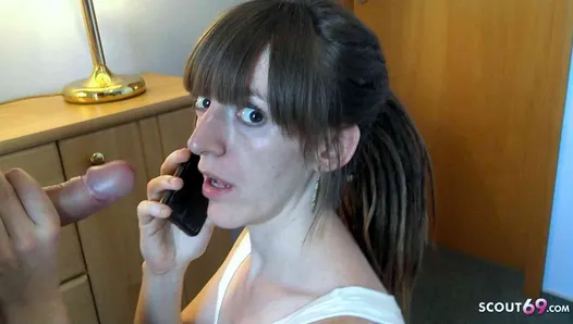 Amateur follando mientras llama a su novio - adolescente alemana Nicky-Foxx