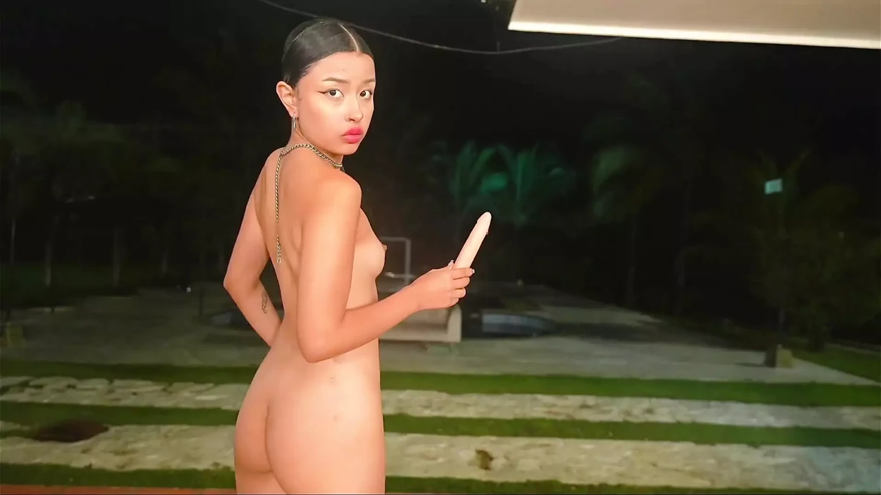 my friend and i sit on dildos for you to watch us GGmansion