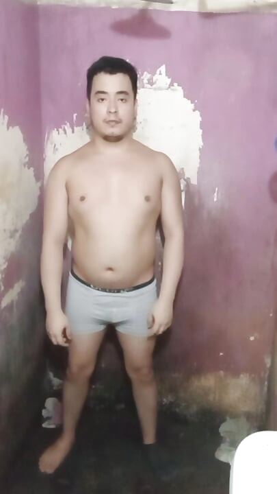 耶穌穿著拳擊手拔出他的陰莖 168