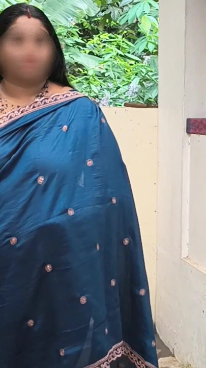 Desi Girl in Topless Sexy Photoshoot in Blue Salwar, After Shoot Picture