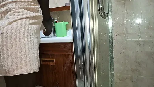 Приходи и испытай на опыте лучшую киску в мире.