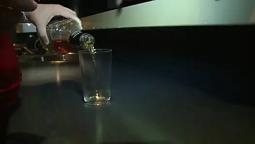 Компиляция возбужденных немецких секс-порно звёзд — Возбужденные женщины сосут член Красивая пустота!