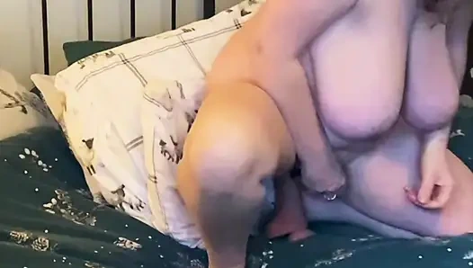 Junge Auszubildende Darf Eine Fenster-show Gucken