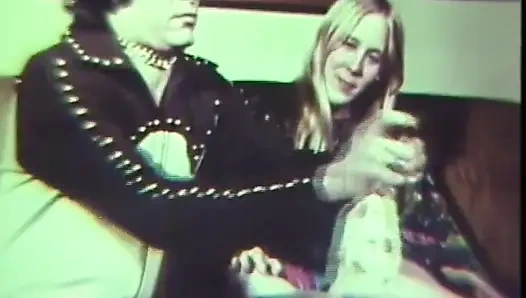 Threesome vintage jahat untuk kontol besar