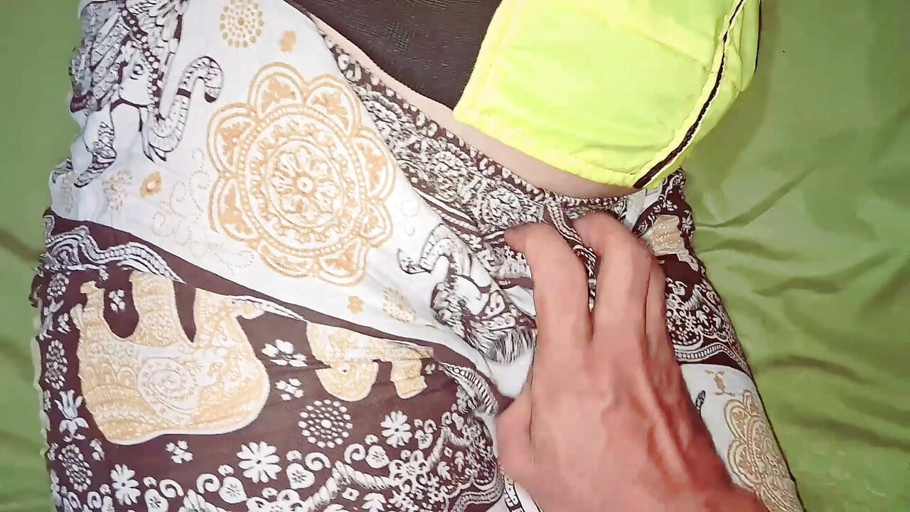 Ojol girl in hijab gets an extra bonus from castamer gofood-full video bokep indonesia viral