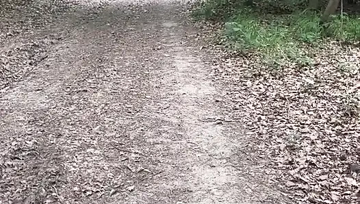 Penghinaan Di hutan...