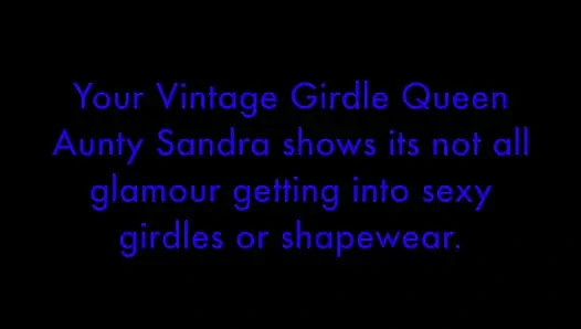 Vgq28 Aunty Trying on New Shape Wear