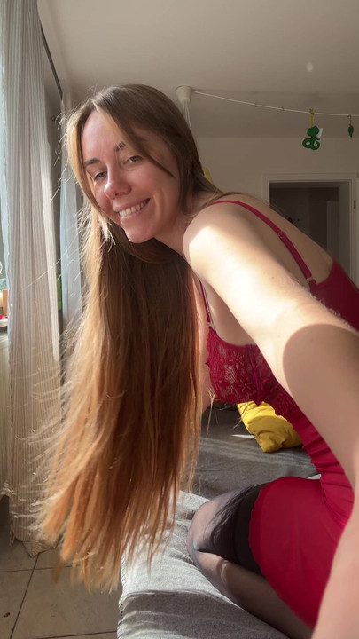 Fustă roșie și ciorapi 💋 sexy