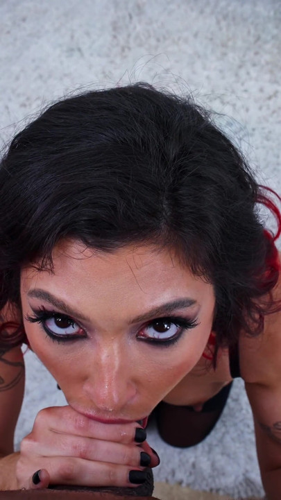 Brooklyn Gray Throat Fucked Featuring Hollywood Cash, Jonni Darkko, Scotty P