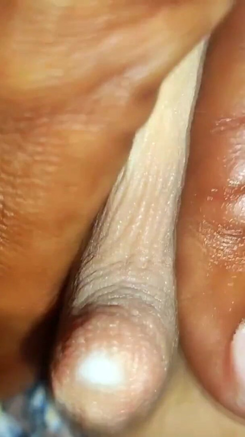 Tinny Neha, villageoise indienne, éjaculation sur la chatte | Clip 2