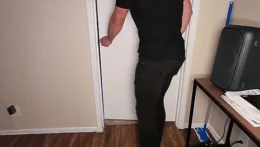 İri göğüslü ev hanımı kocasını büyük boğayla aldatıyor!