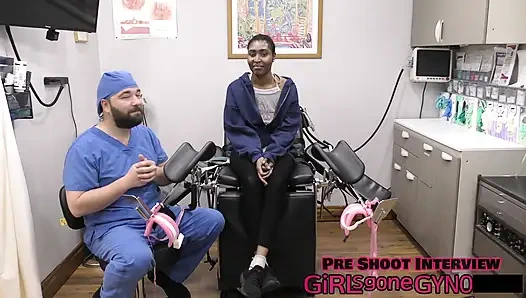 Fisik pintu masuk Universitas Tampa - daisy Mynx