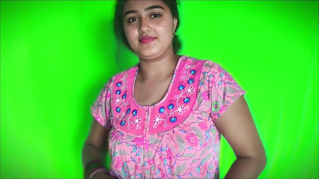 Very poor desi maid fucked by her boss, for extra Salery Boss offered to maid Gifts and Fuck her Hindi Audio