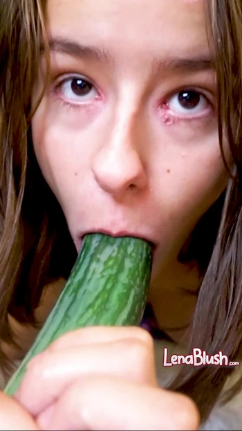 Teen fucks herself to Orgasm with a huge cucumber