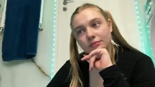 Jucielussie Changing outfits On webcam