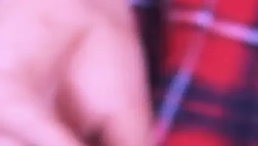 Melompat keras ke kontol gemuknya sampai dia memukul rahim.