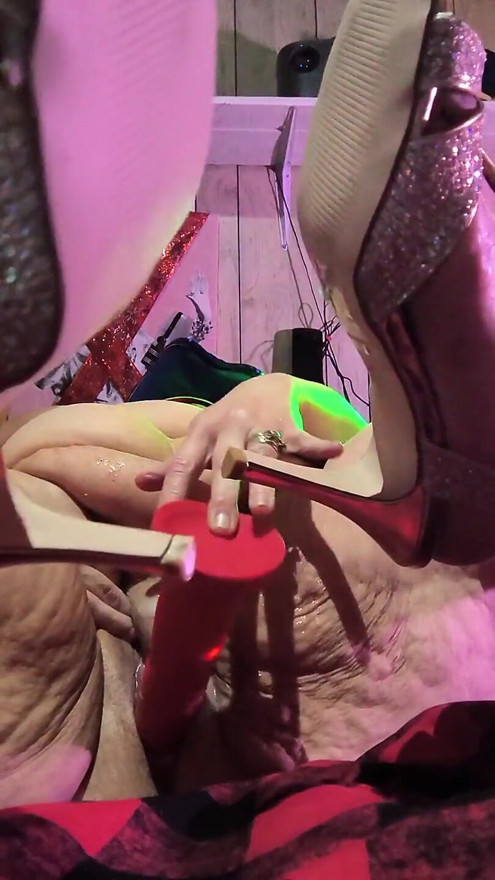 Get in-between Those Toes and Fuck This Old Ho
