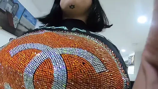 Latinler kuryeyle üçlü seks yapıyor