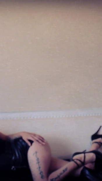 Epic moment from "Bored married girl is phoning a girl"