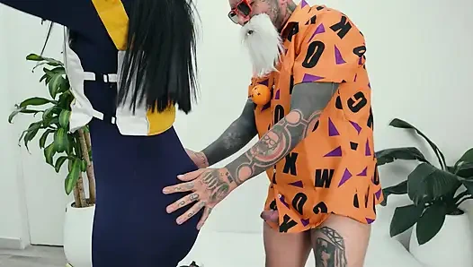 Usta Roshi bana eski bir teknik öğretiyor, buna ejderha pozu diyor: Kural 34 Dragon Ball