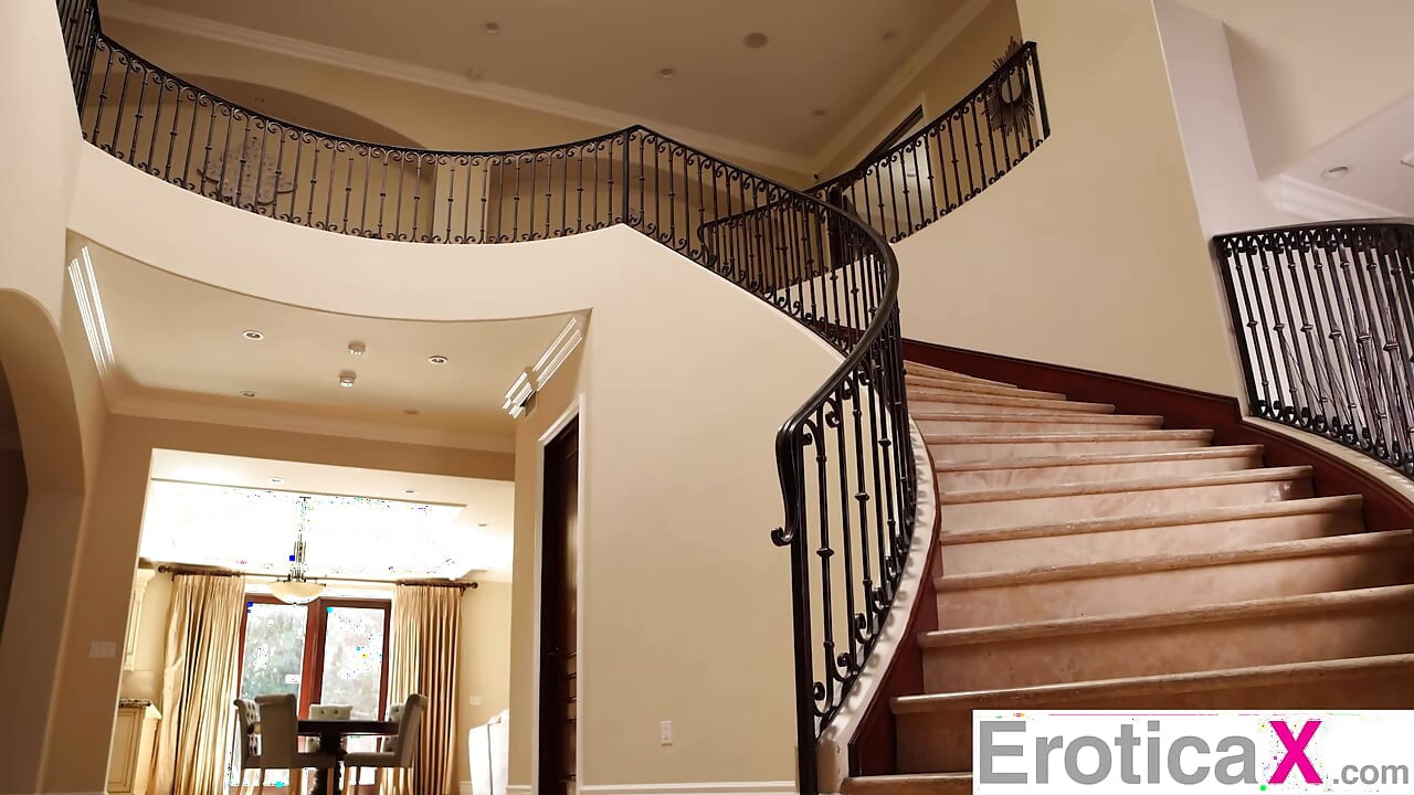 Xempire - 室友忏悔变成了性感的全身性爱