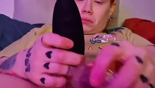 Tight MILF Pumpum