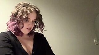 Curvy domme pegs trans sub slut in hotel with her strap on