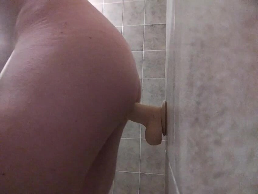 I play at my darling's request