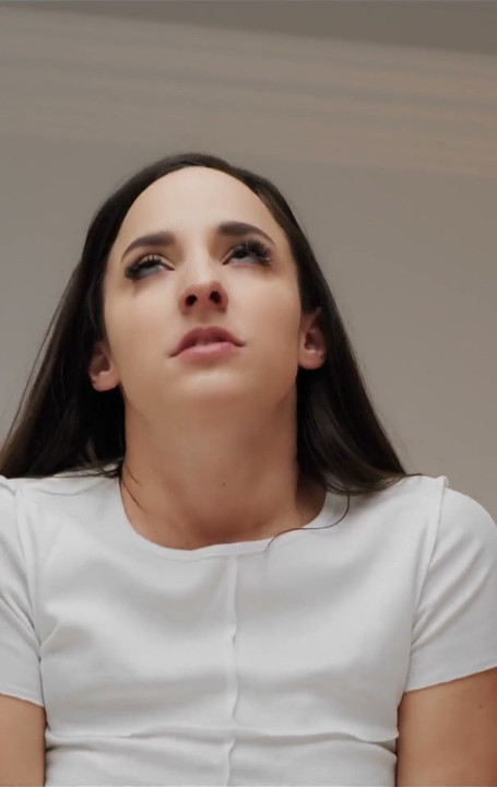 Parasited - Amirah adara fickt ihre neue mitbewohnerin Tiffany Tatum verdammt