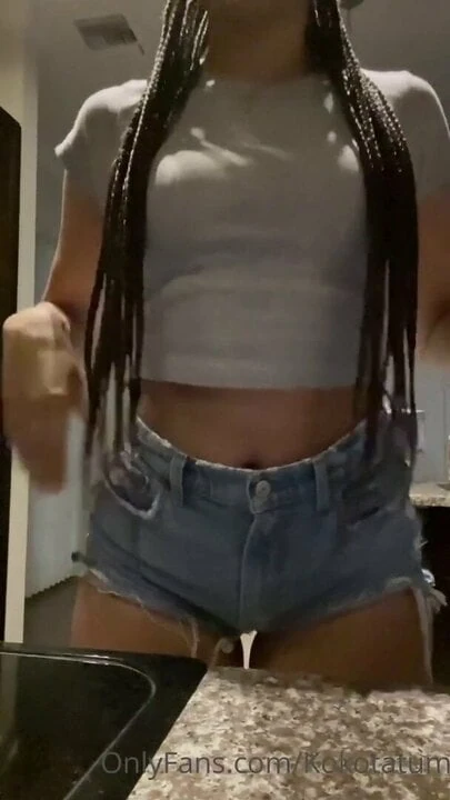 Kori Robinson  kokotatum (onlyfans) bubble butt