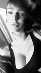Emily Ratajkowski sexy vid clip