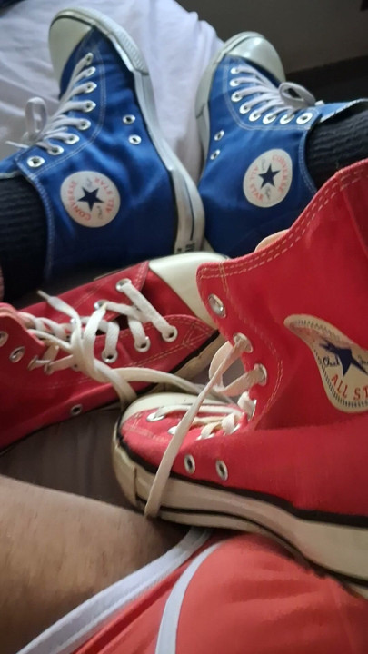 Kinky Red converse all star