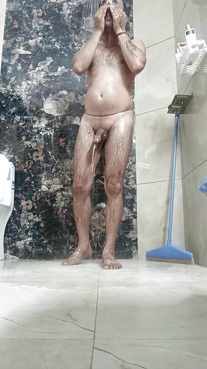 Indian desi police officer get sucked and shower with neighbour and army officer