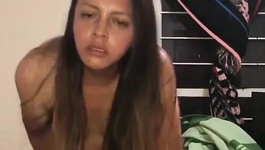 Шлюховатый трах Angy в кругах, полное видео