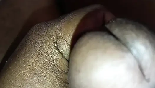 Hintli yumruk atıyor