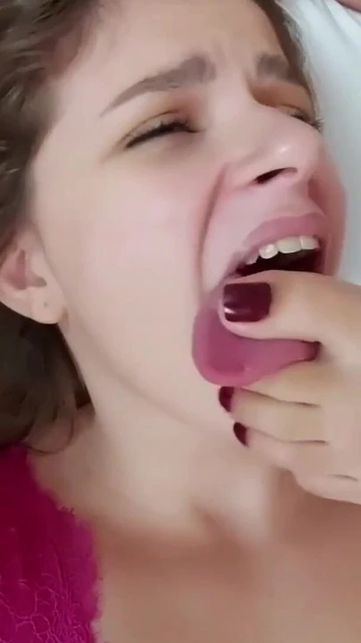 Must-share moment from "I make my best friend lick my feet"