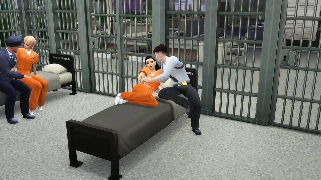 Detective and cop fuck newly arrived prisoners