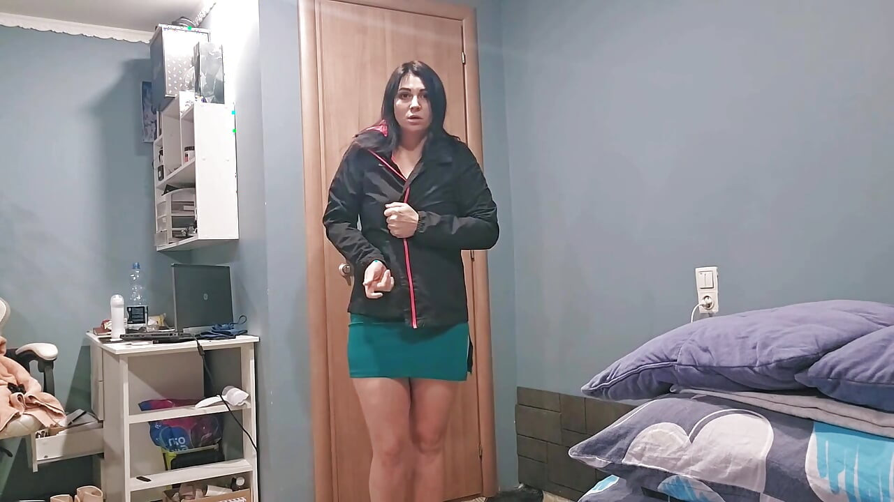 Sshsudka Teaches to Lick Pussy, Asks to Caress Her Big Open Cunt.