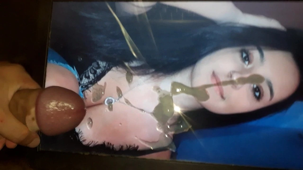 Instagram Brunette Aguscigliano