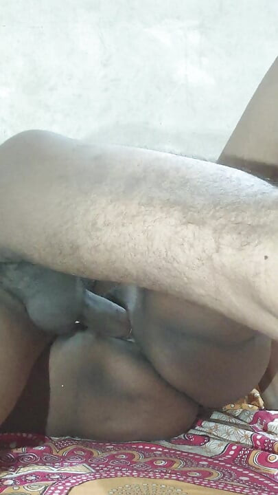 Bhabhi ne lund chusaa bahot maja aa gaya